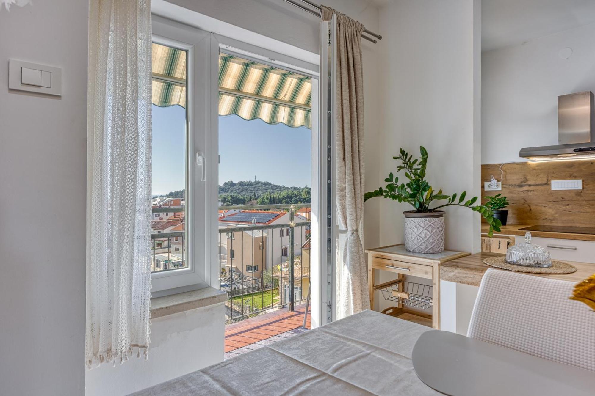 New Axel With Sea View 2025 Apartment Rovinj